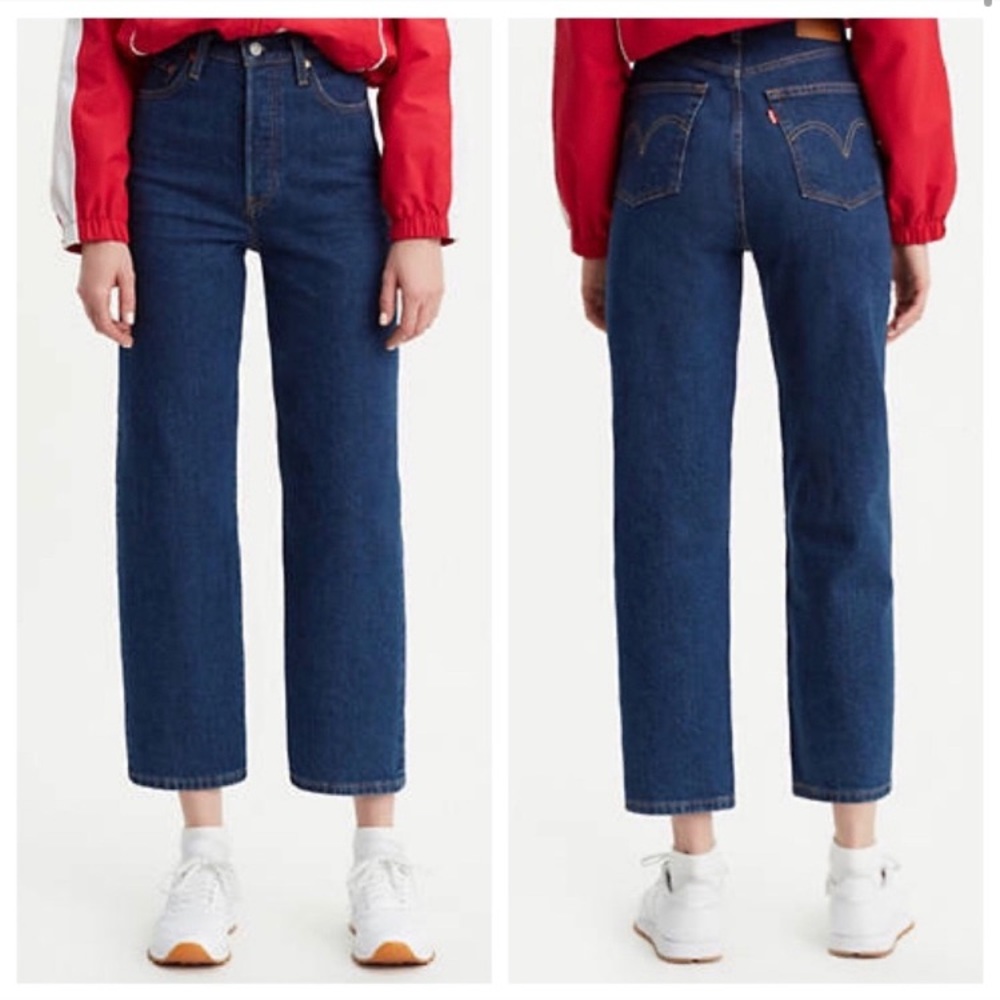Levi’s rib cage straight jean
